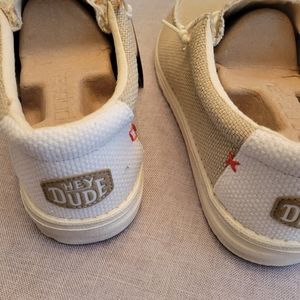 Mens Hey Dudes size 10 khaki